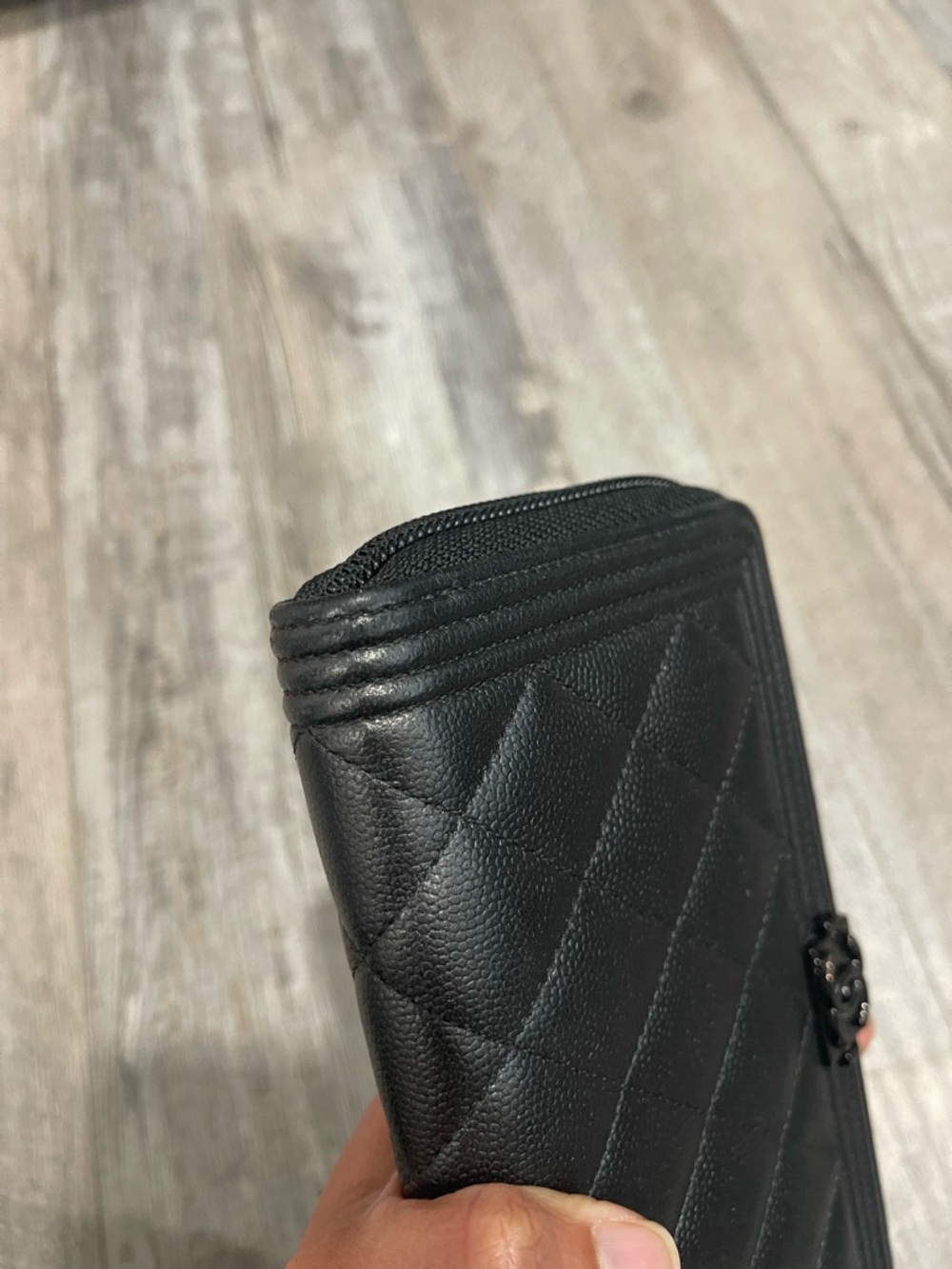 CHANEL Black Quilted Leather Zip long wallet - Picture 10 of 11